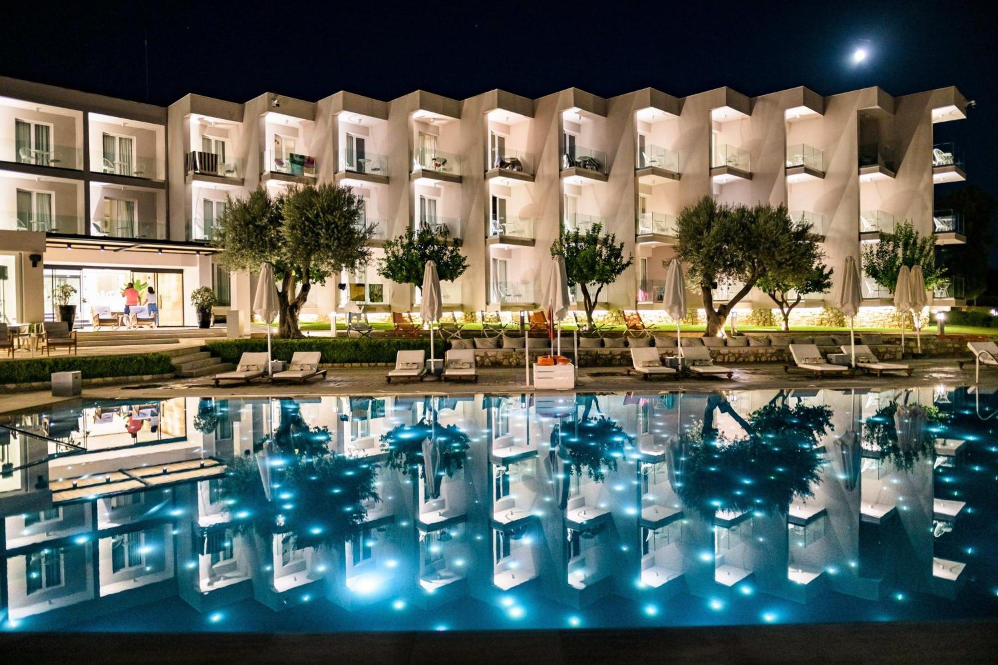 Amaronda Resort & Spa Eretria Екстериор снимка